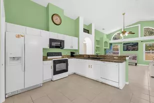 4430 Oakton Dr, Orlando, FL 32818 - Photo 7