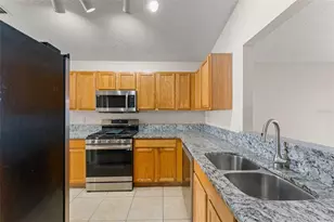 2374 Blue Sapphire Cir, Orlando, FL 32837 - Photo 9