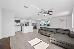 5641 NE 8th Ave, Wilton Manors, FL 33334 - Photo 5