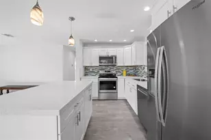 5641 NE 8th Ave, Wilton Manors, FL 33334 - Photo 11