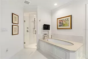 1065 Edgewater Dr, Orlando, FL 32804 - Photo 23