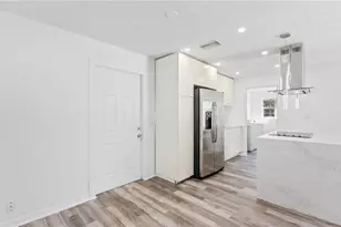 4447 Ivey Ct, Orlando, FL 32811 - Photo 7