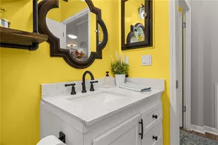 37513 Campo Ave, Zephyrhills, FL 33541 - Photo 19