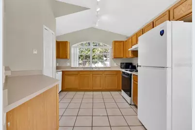 348 Sir Phillips Drive, Davenport, FL 33837 - Photo 13