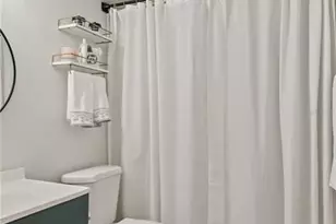 8203 Sun Spring Cir, Orlando, FL 32825 - Photo 9