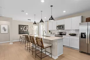 5660 Swaying Blossom Alley, Clermont, FL 34714 - Photo 3