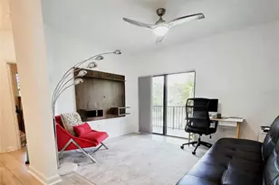 4610 Shire Ln, Davie, FL 33314 - Photo 5