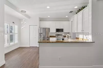 5107 NE 122nd Boulevard, Oxford, FL 34484 - Photo 11