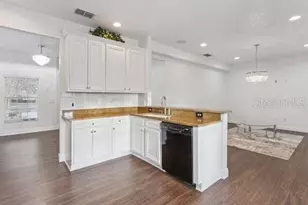 5107 NE 122nd Blvd, Oxford, FL 34484 - Photo 9