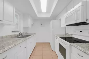 2604 Lemon Tree Ln, Orlando, FL 32839 - Photo 7