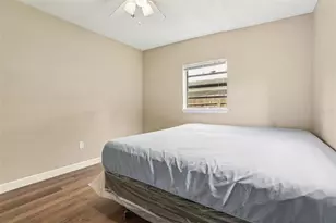 702 S Solandra Dr, Orlando, FL 32807 - Photo 11