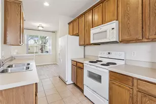 8613 Leeland Archer Blvd, Orlando, FL 32836 - Photo 13