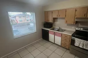 715 Michigan Ct, Saint Cloud, FL 34769 - Photo 7