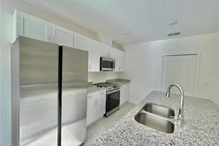 560 Walnut Ave, Orange City, FL 32763 - Photo 7