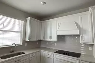 6924 Rosy Sky Ave, Orlando, FL 32829 - Photo 3