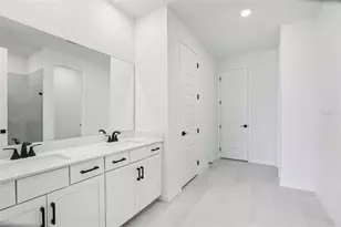 1842 Coolridge Pl, Zephyrhills, FL 33541 - Photo 39