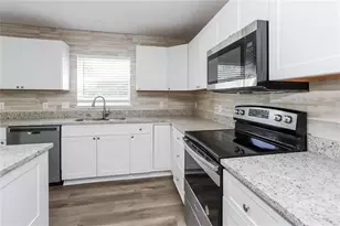 8097 Settlers Creek Cir, Lakeland, FL 33810 - Photo 5