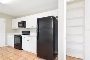 13210 Silvercreek Dr, Riverview, FL 33569 - Photo 5