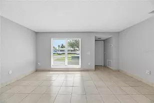 9041 NW 24th Pl, Sunrise, FL 33322 - Photo 7