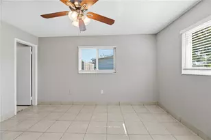 9041 NW 24th Pl, Sunrise, FL 33322 - Photo 17