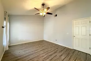 132 Robbins Rest Cir, Davenport, FL 33896 - Photo 17