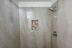 2502 Tropical Shores Dr SE, Saint Petersburg, FL 33705 - Photo 19