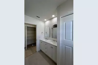 2502 Tropical Shores Drive SE, Saint Petersburg, FL 33705 - Photo 23