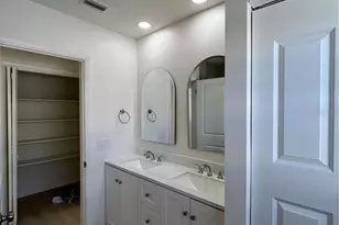 2502 Tropical Shores Dr SE, Saint Petersburg, FL 33705 - Photo 23