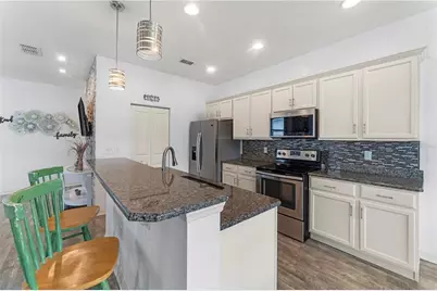 110 65th Avenue E, Bradenton, FL 34203 - Photo 19