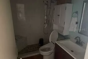 525 Manatee Ct, Venice, FL 34285 - Photo 5