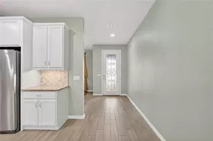 5271 Brydon Woods Cir, Saint Cloud, FL 34771 - Photo 9