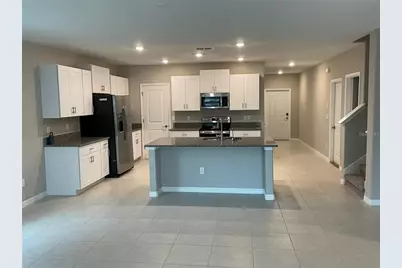 8879 Parsons Hill Boulevard, Wesley Chapel, FL 33545 - Photo 3