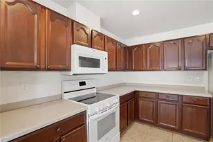 12034 Citrus Leaf Dr, Gibsonton, FL 33534 - Photo 19