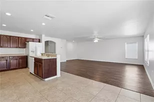 12034 Citrus Leaf Dr, Gibsonton, FL 33534 - Photo 13