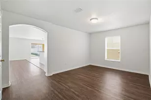 12034 Citrus Leaf Dr, Gibsonton, FL 33534 - Photo 9