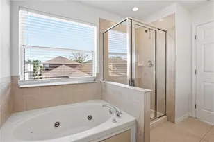 12034 Citrus Leaf Dr, Gibsonton, FL 33534 - Photo 31