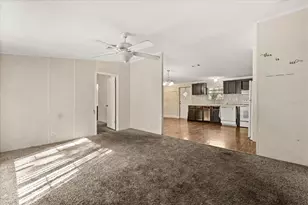 10385 SW 152nd Pl, Dunnellon, FL 34432 - Photo 5