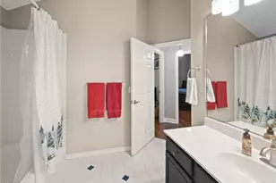 1096 New Castle Ln, Oviedo, FL 32765 - Photo 15