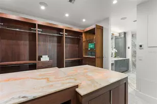 150 E Robinson St, Orlando, FL 32801 - Photo 23