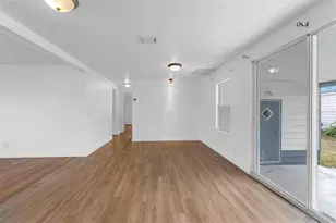 562 Ruth Cir, Melbourne, FL 32904 - Photo 7