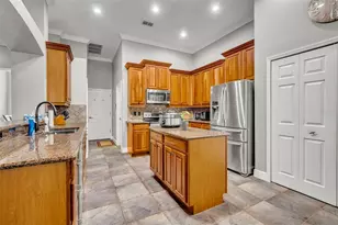 419 E Blue Water Edge Dr, Eustis, FL 32736 - Photo 11