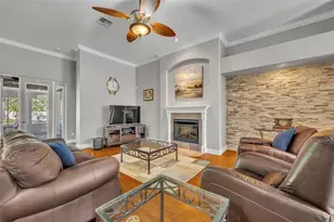 419 E Blue Water Edge Dr, Eustis, FL 32736 - Photo 3