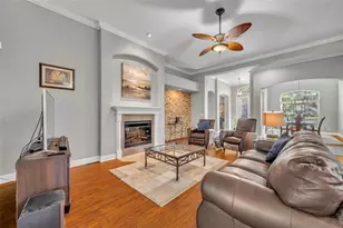 419 E Blue Water Edge Dr, Eustis, FL 32736 - Photo 5