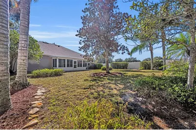 419 E Blue Water Edge Drive, Eustis, FL 32736 - Photo 31