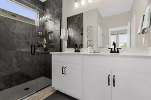 6661 Great Bear Dr, Lakeland, FL 33805 - Photo 9