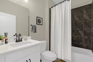 6661 Great Bear Dr, Lakeland, FL 33805 - Photo 11