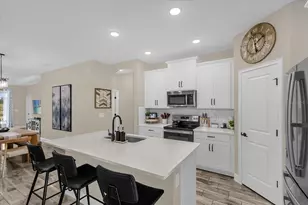 6661 Great Bear Dr, Lakeland, FL 33805 - Photo 3