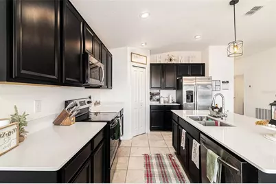 212 Pineywoods Street, Saint Cloud, FL 34772 - Photo 11