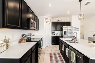 212 Pineywoods St, Saint Cloud, FL 34772 - Photo 11