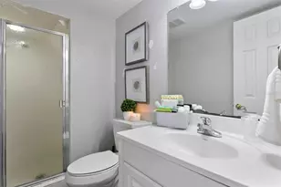 14009 Dominion Ct, Tampa, FL 33613 - Photo 49